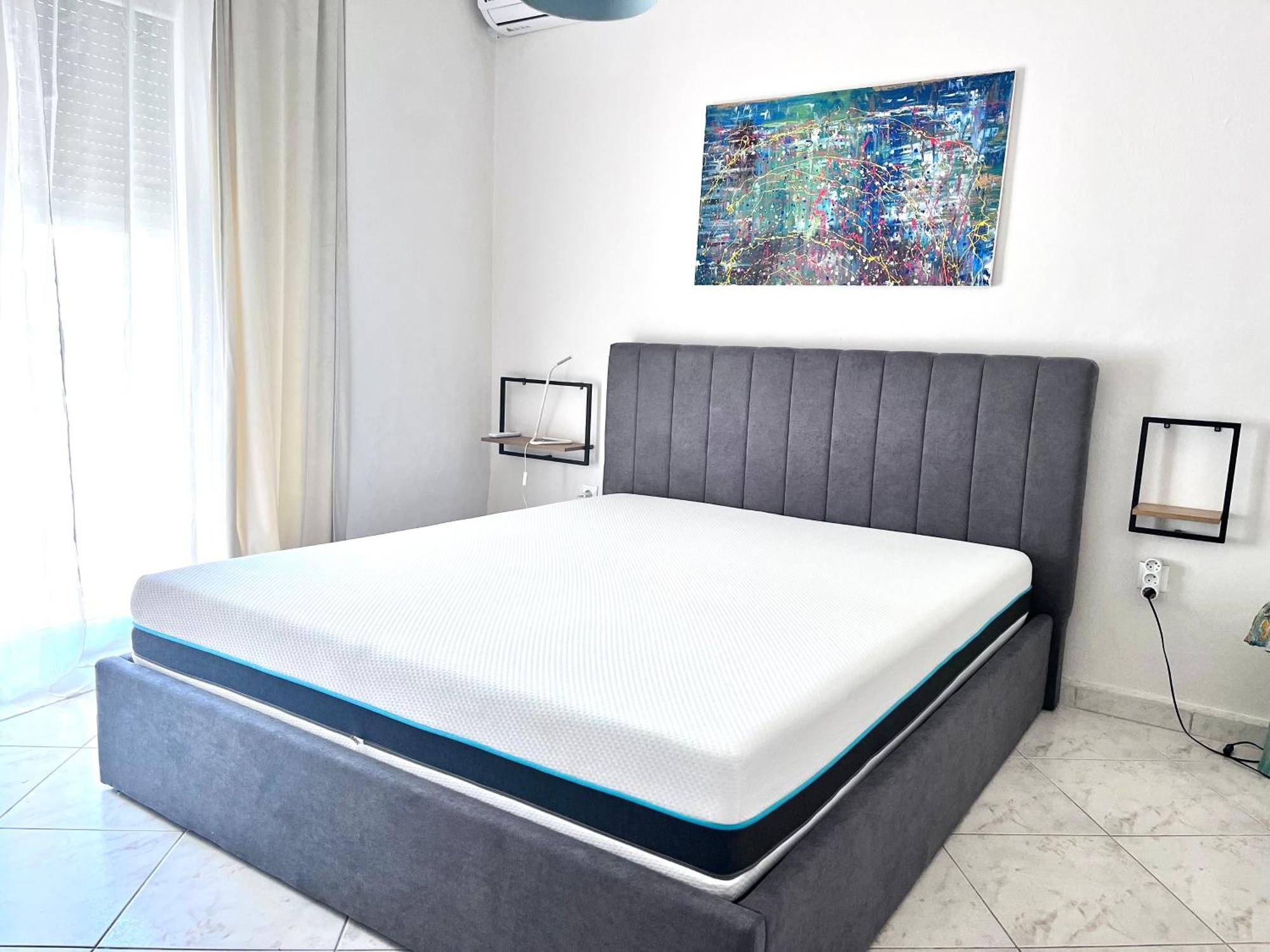 Central 7 - Stylish Apartment コモティニ エクステリア 写真
